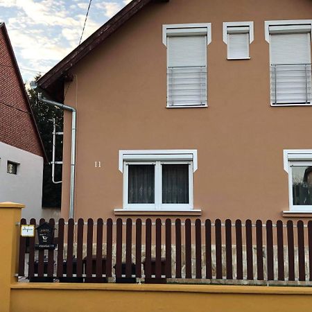 Kristaly Apartmanhaz Sárvár Dış mekan fotoğraf