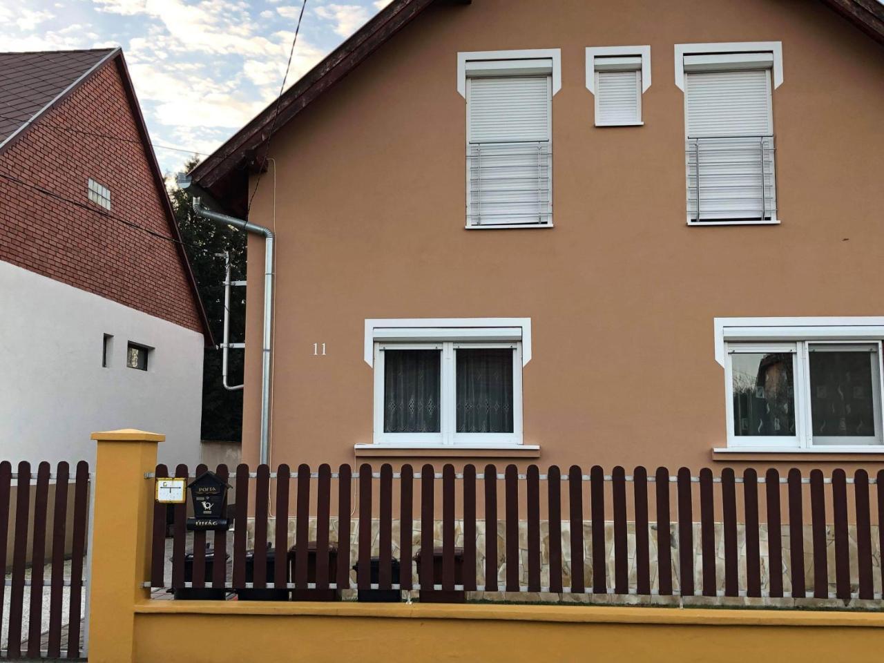 Kristaly Apartmanhaz Sárvár Dış mekan fotoğraf