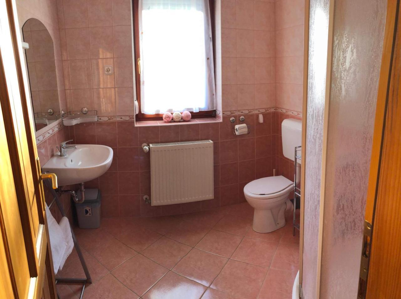 Kristaly Apartmanhaz Sárvár Dış mekan fotoğraf